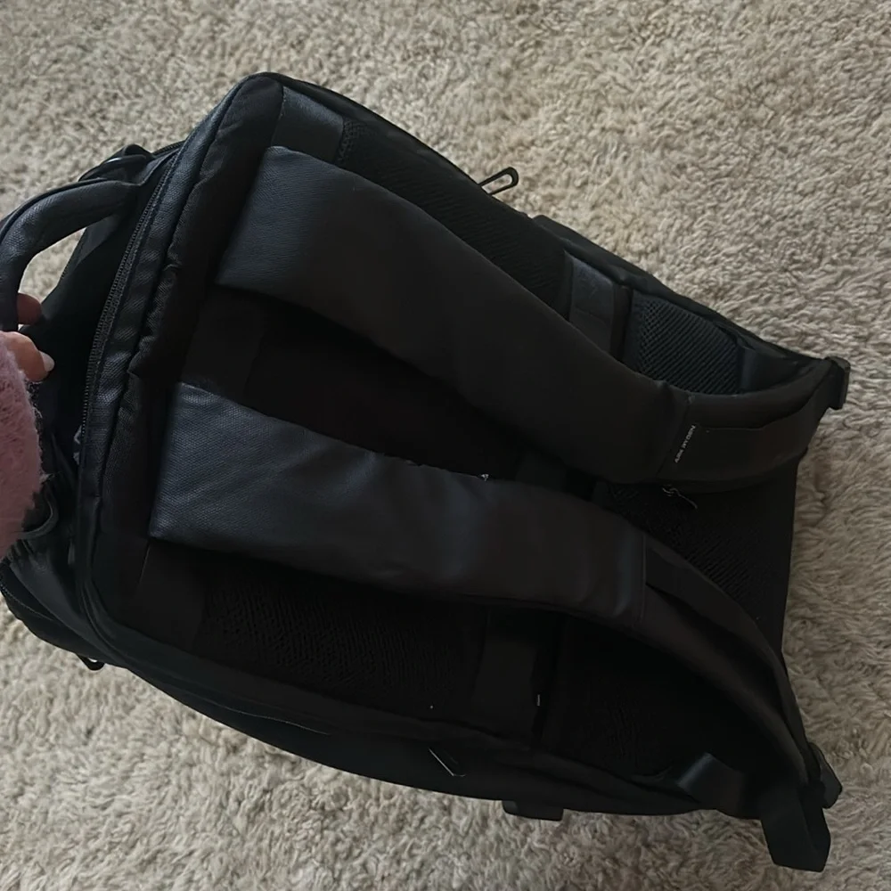 Backpack - Picture 5 of 6